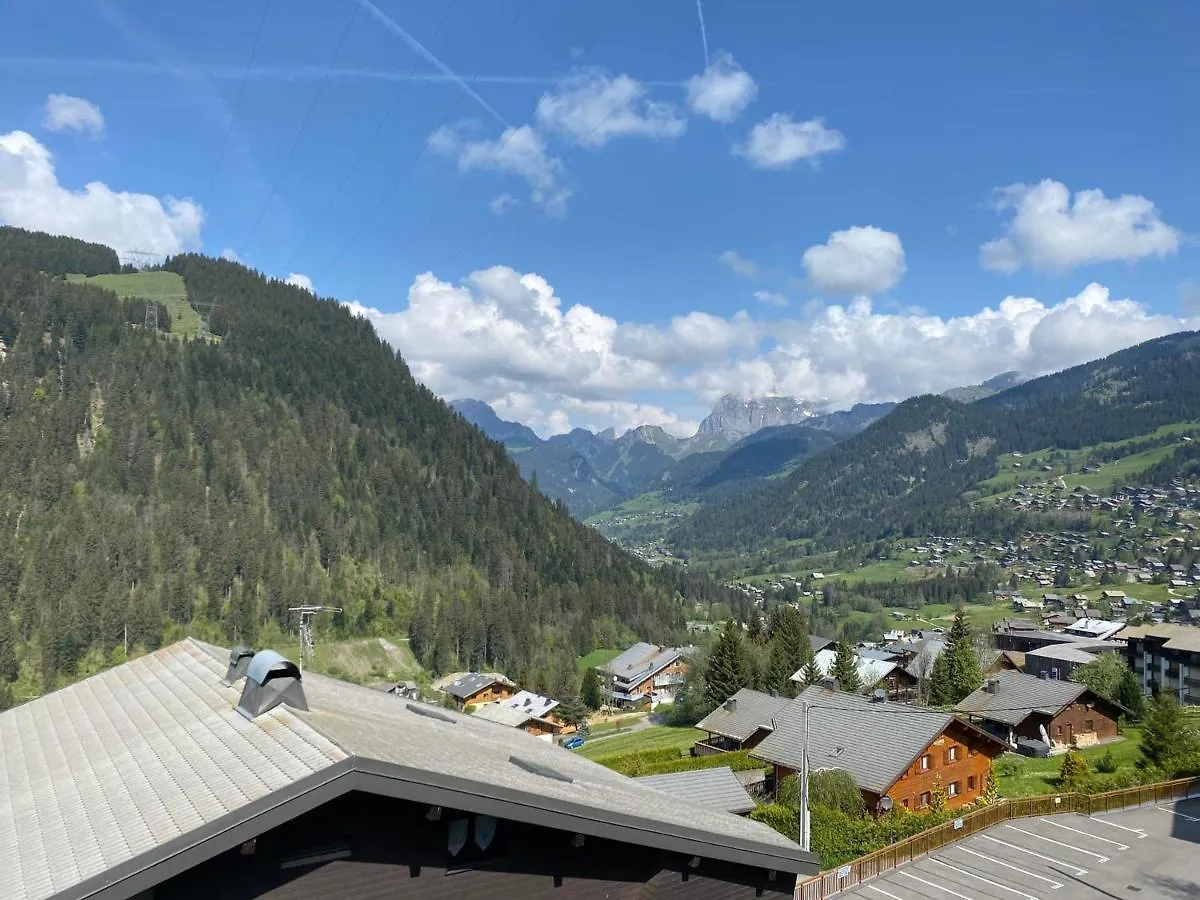 Appartement Cosy Proche Centre Et Pistes, Balcon, Parking - Fr-1-693-43 Chatel 0*,  France