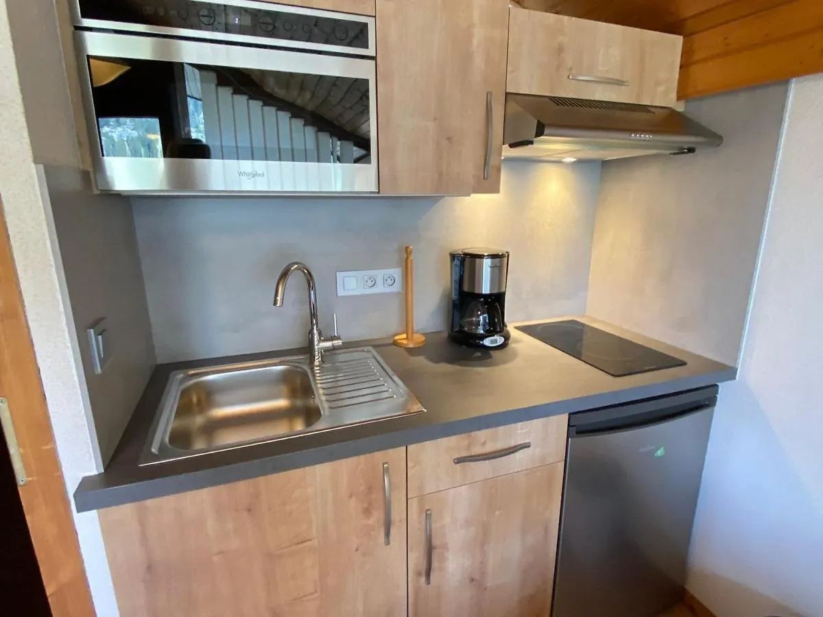 Apartment Appartement Cosy Proche Centre Et Pistes, Balcon, Parking - Fr-1-693-43 Chatel