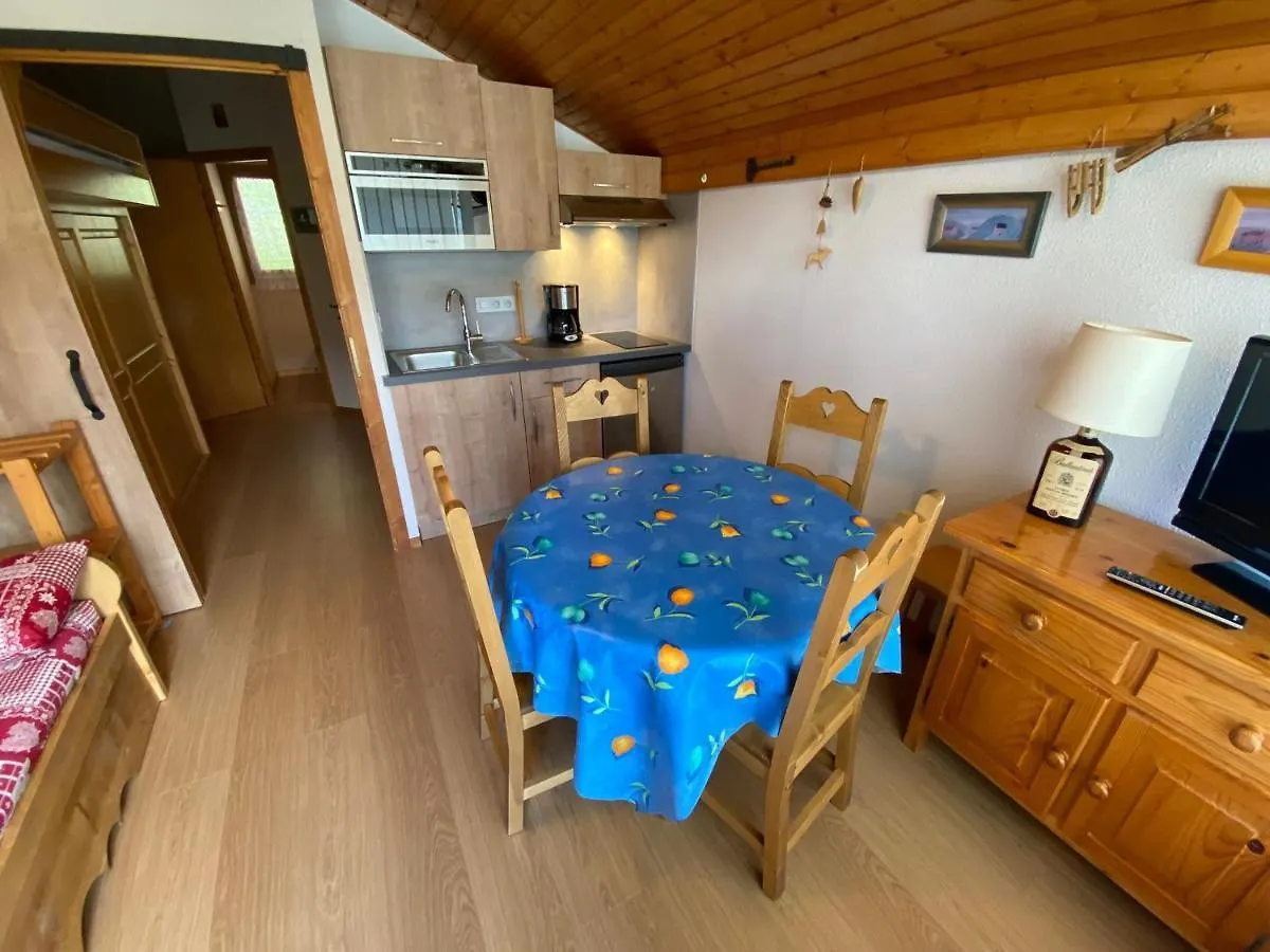 Appartement Cosy Proche Centre Et Pistes, Balcon, Parking - Fr-1-693-43 Chatel Apartment